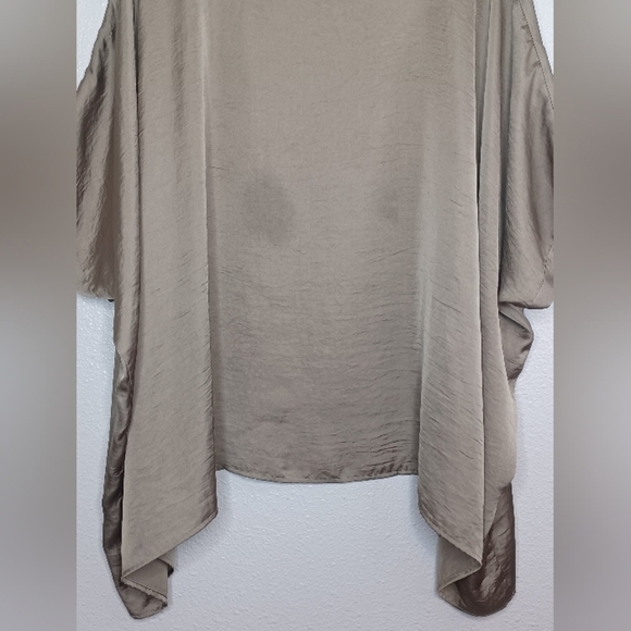 Tutu & Lilli Satin Lagenlook Olive Green Tunic Blouse - Picture 4 of 15